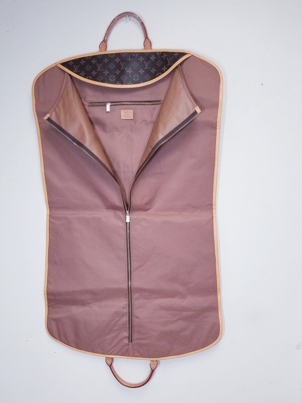 Louis Vuitton Monogram Garment Bag in Brown with Tan Trim - Picture 12 of 12